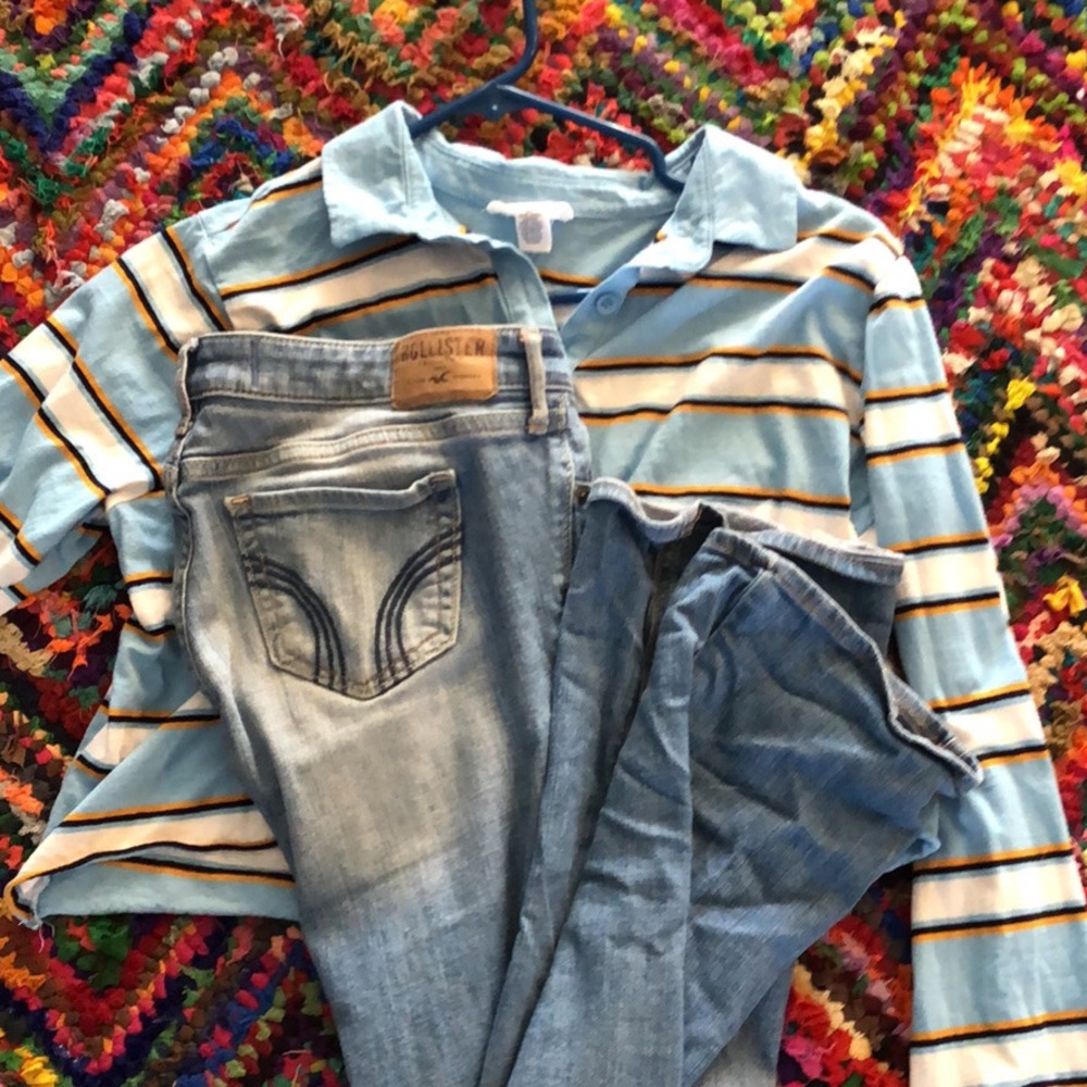 Bundle of a crop top and Hollister wide cut jeans